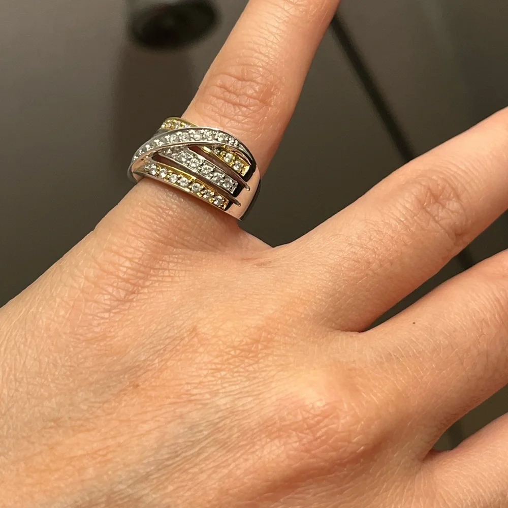 Stunning 925 Sterling Silver Two-Tone Crossover Ring โ Size 5.5 - Picture 9 of 17